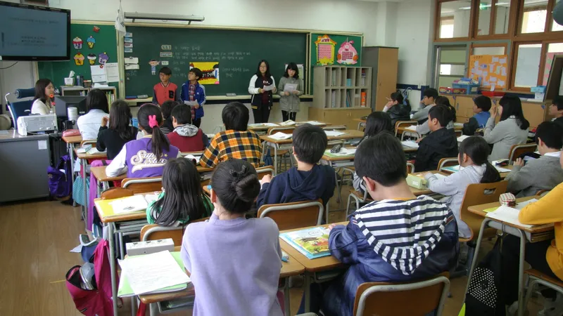 Élèves dans une salle de classe