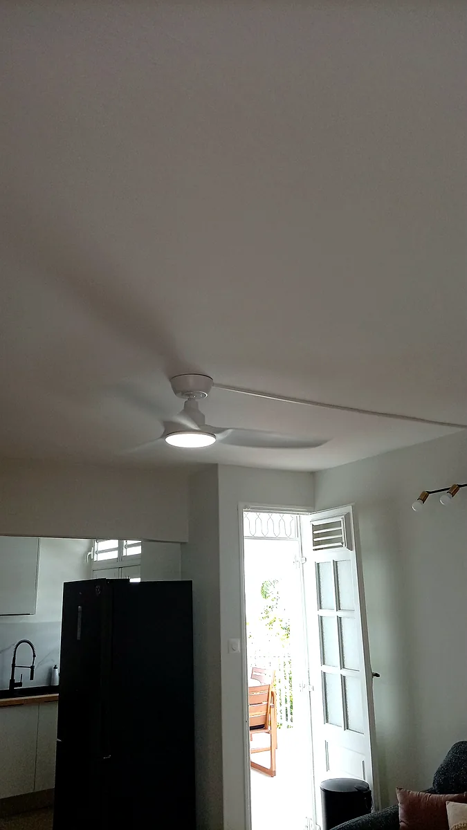Après installation d'un brasseur d'air FANELITE à Terre-de-Bas en Guadeloupe