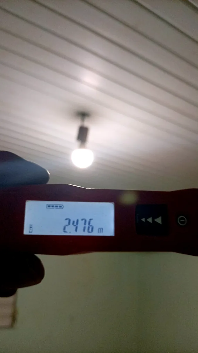 Contrôle de la hauteur sous plafond avant installation d'un brasseur d'air FANELITE à la Trinité en Martinique
